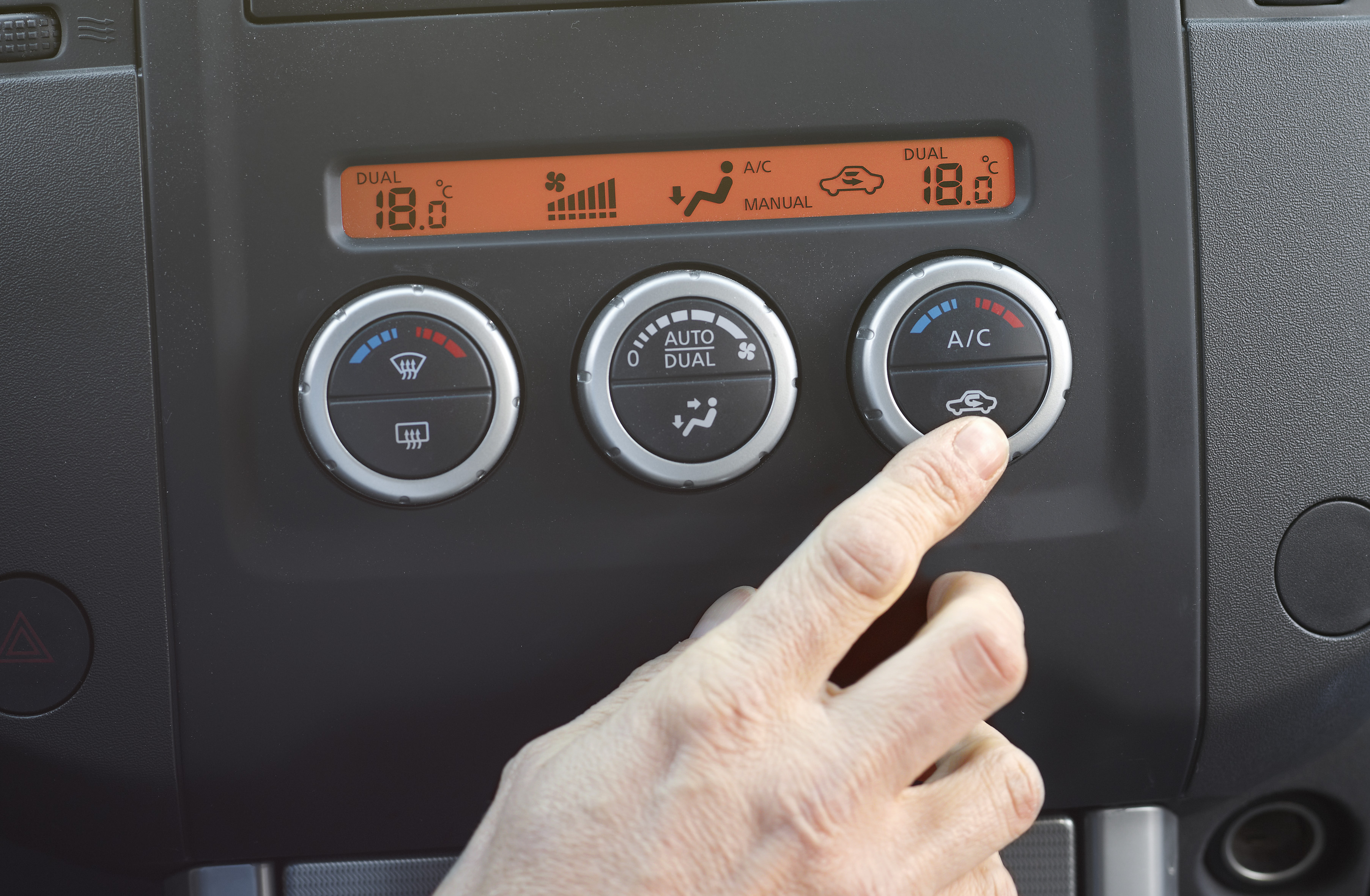 Nastavení klimatizace v autě při čištění
